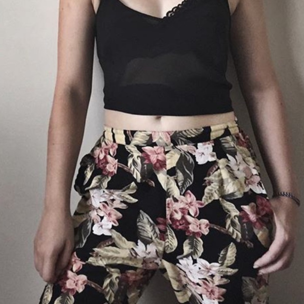 floral pants!